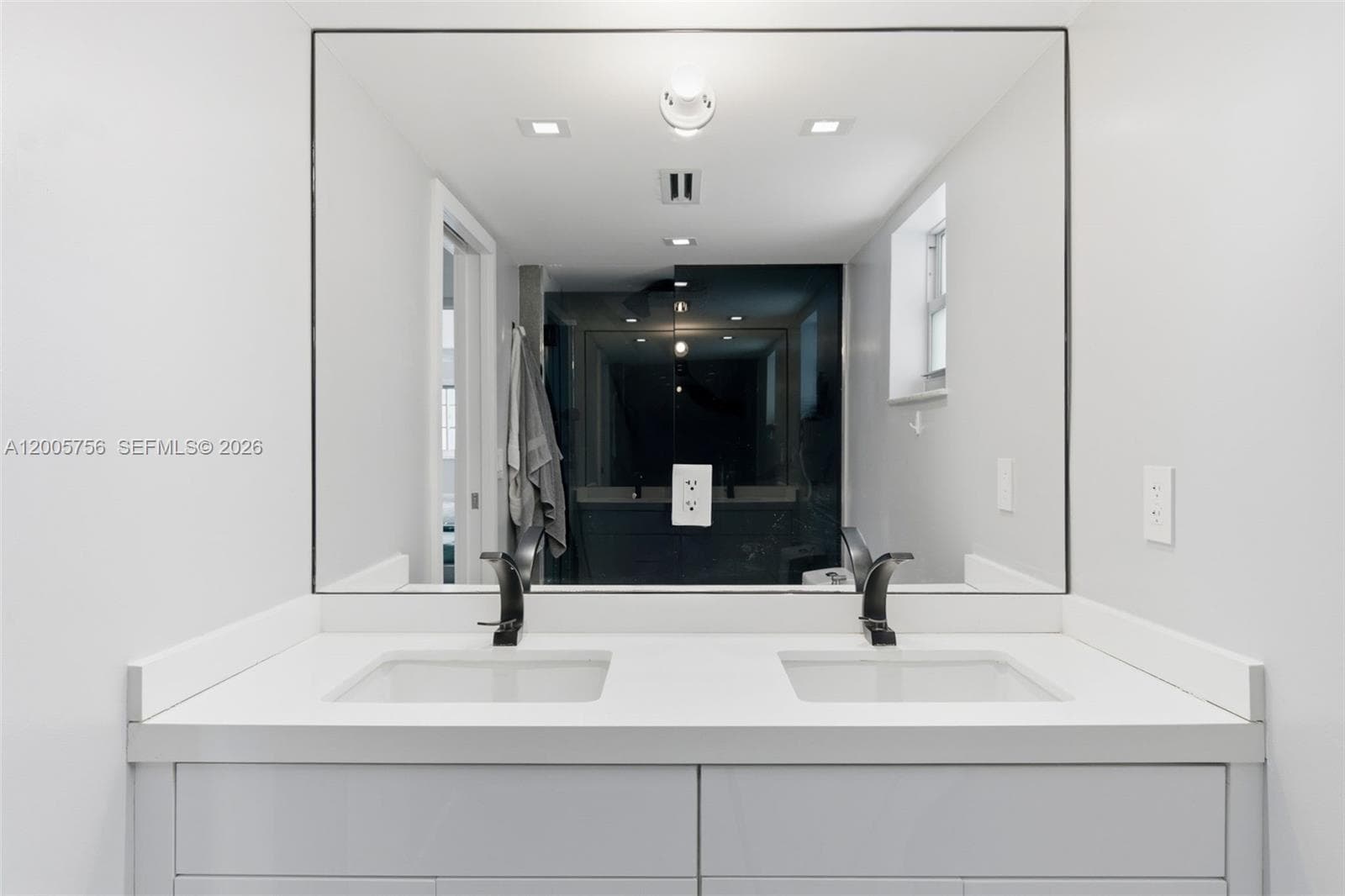 1428 Euclid Ave # 207, Miami Beach FL 33139 — 17