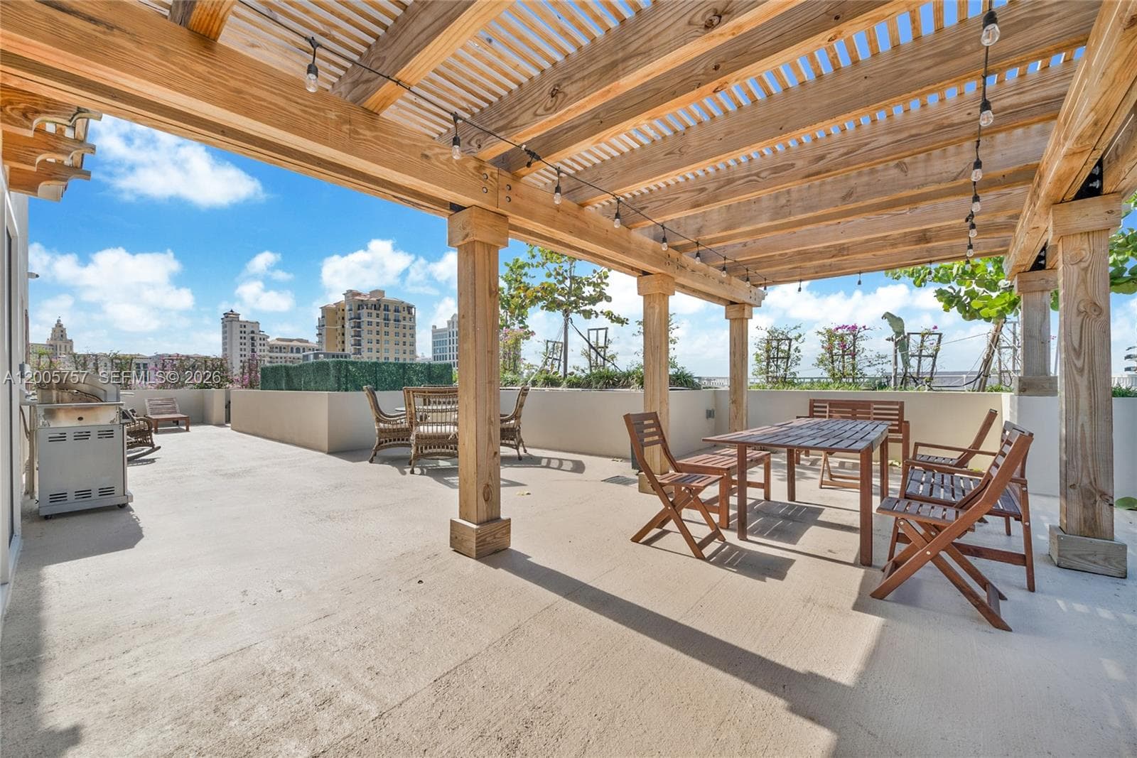 120 Salamanca Ave # 2A, Coral Gables FL 33134 — 17