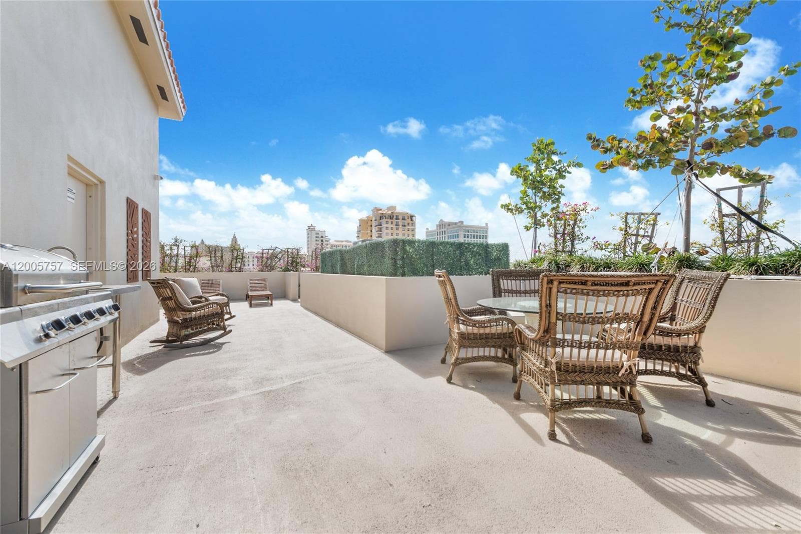 120 Salamanca Ave # 2A, Coral Gables FL 33134 — 18
