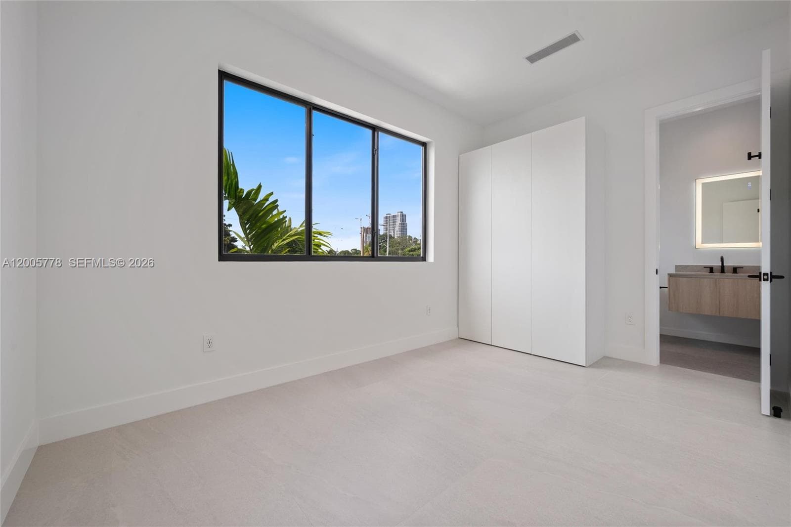 2787 SW 34th Ave, Miami FL 33133 — 23