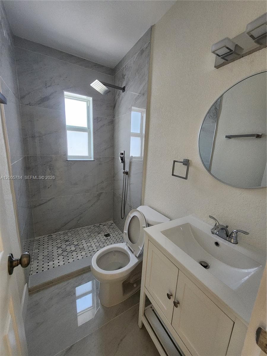 815 NE 134th St, North Miami FL 33161 — 10