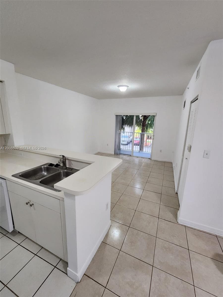 11060 SW 196th St # 209, Cutler Bay FL 33157 — 10