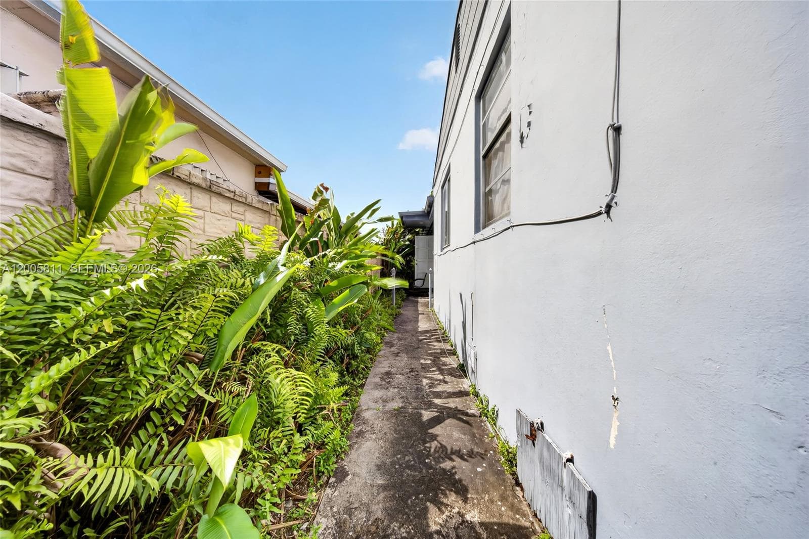 300 E 43rd St, Hialeah FL 33013 — 26