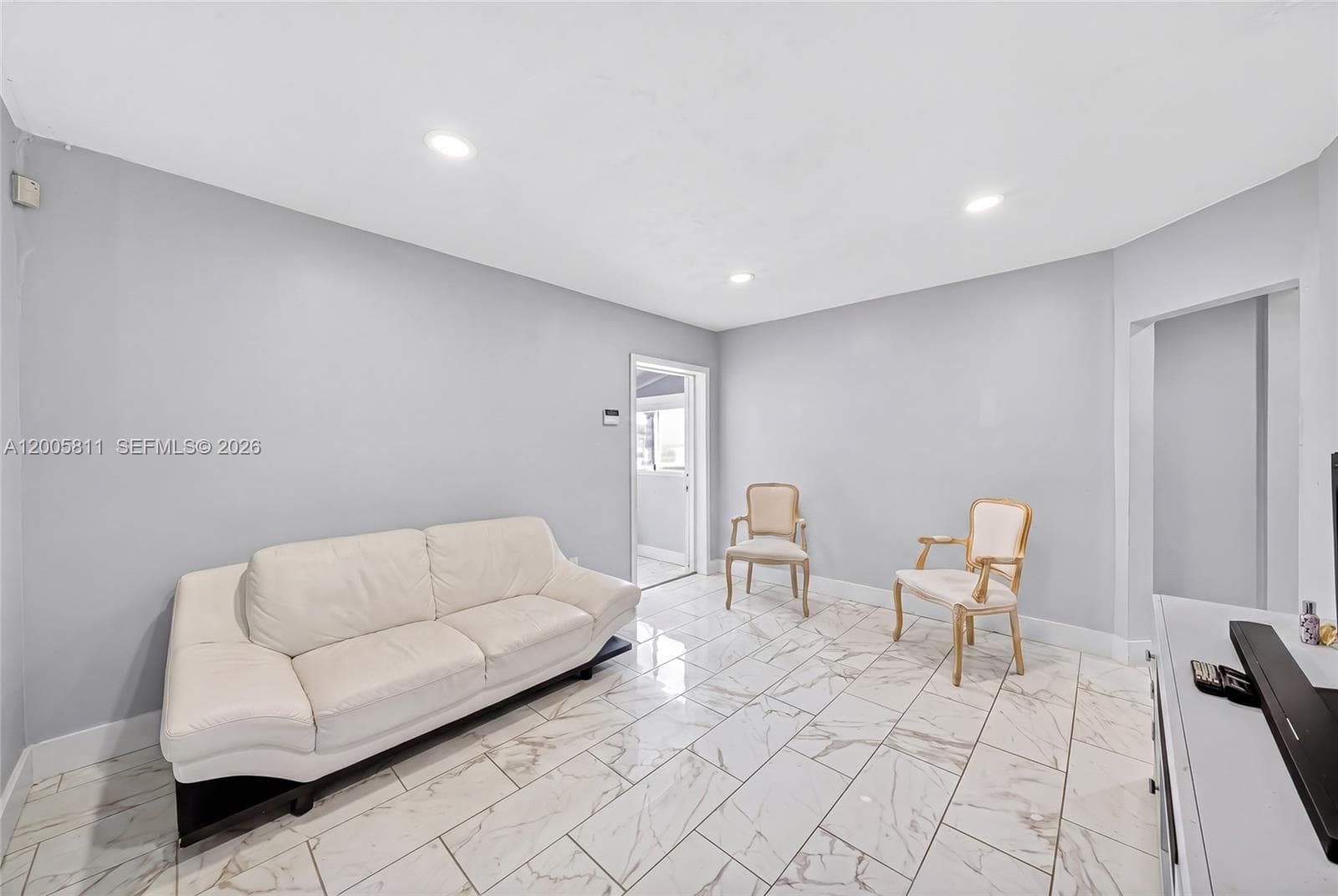 300 E 43rd St, Hialeah FL 33013 — 9