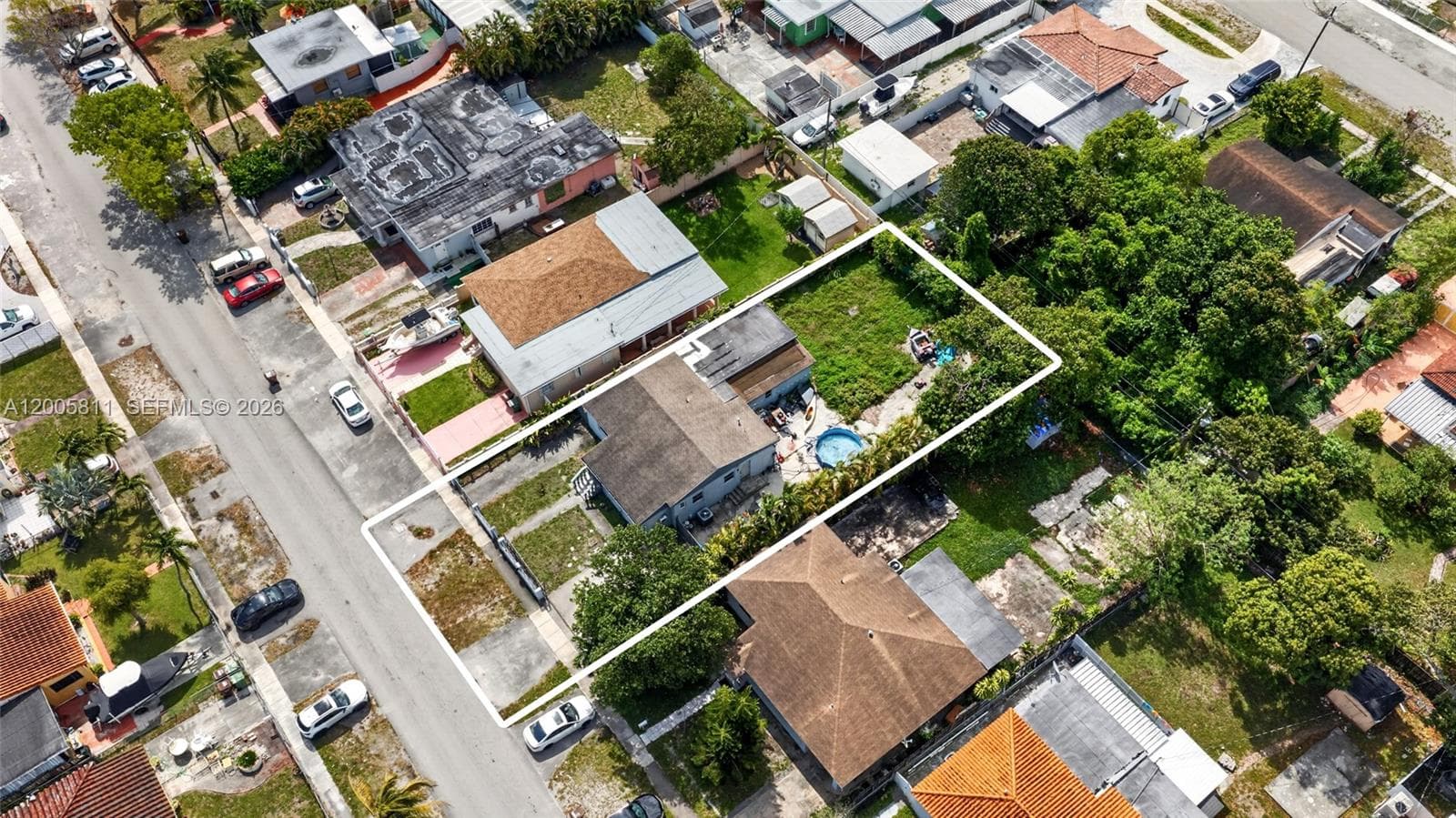 300 E 43rd St, Hialeah FL 33013 — 31