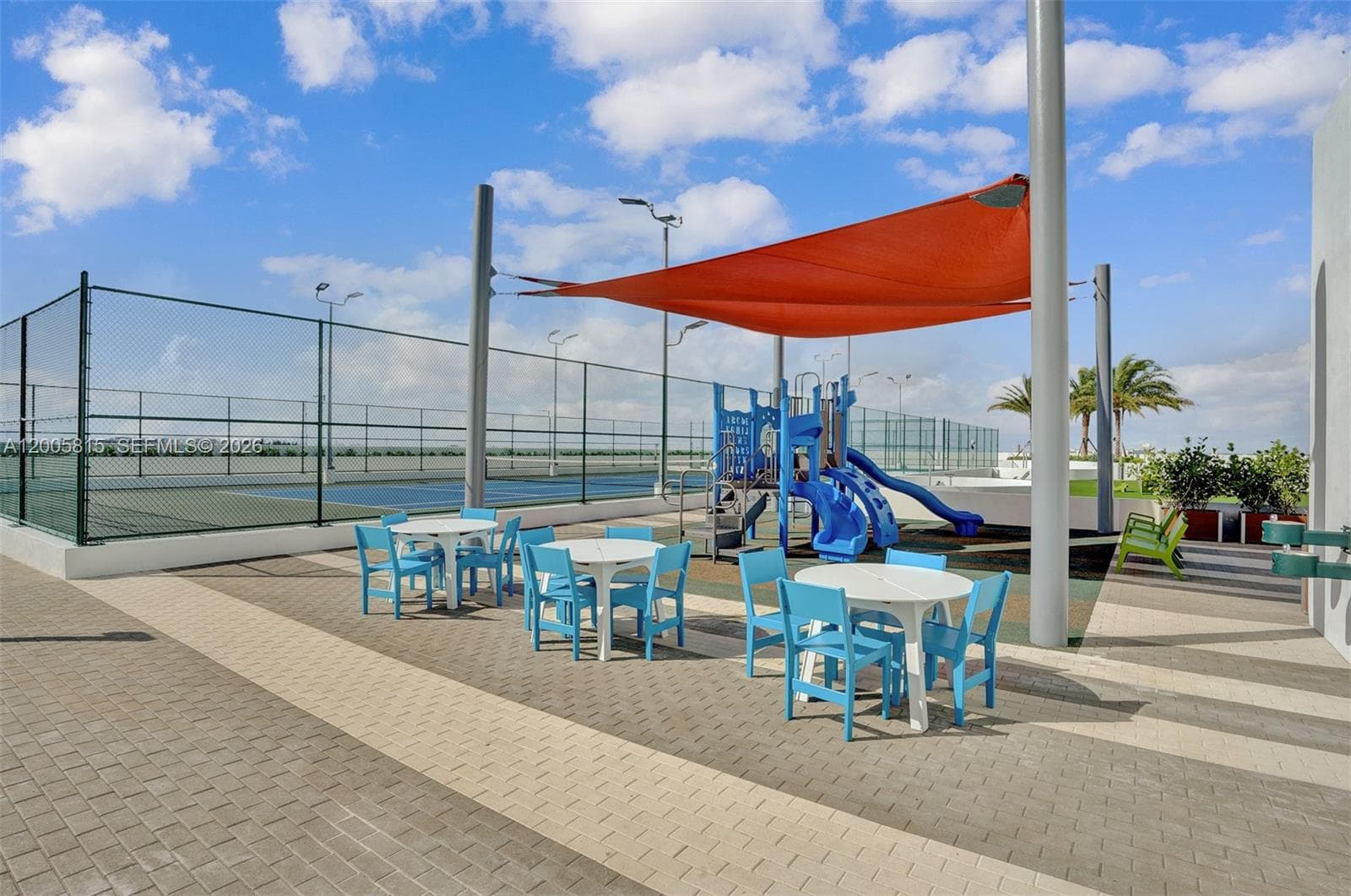 16385 NE Biscayne Blvd, North Miami Beach FL 33160 — 53