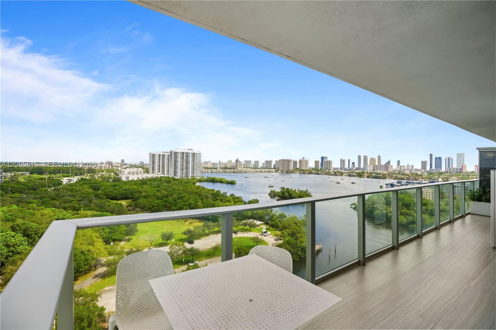 16385 NE Biscayne Blvd, North Miami Beach FL 33160 — 18