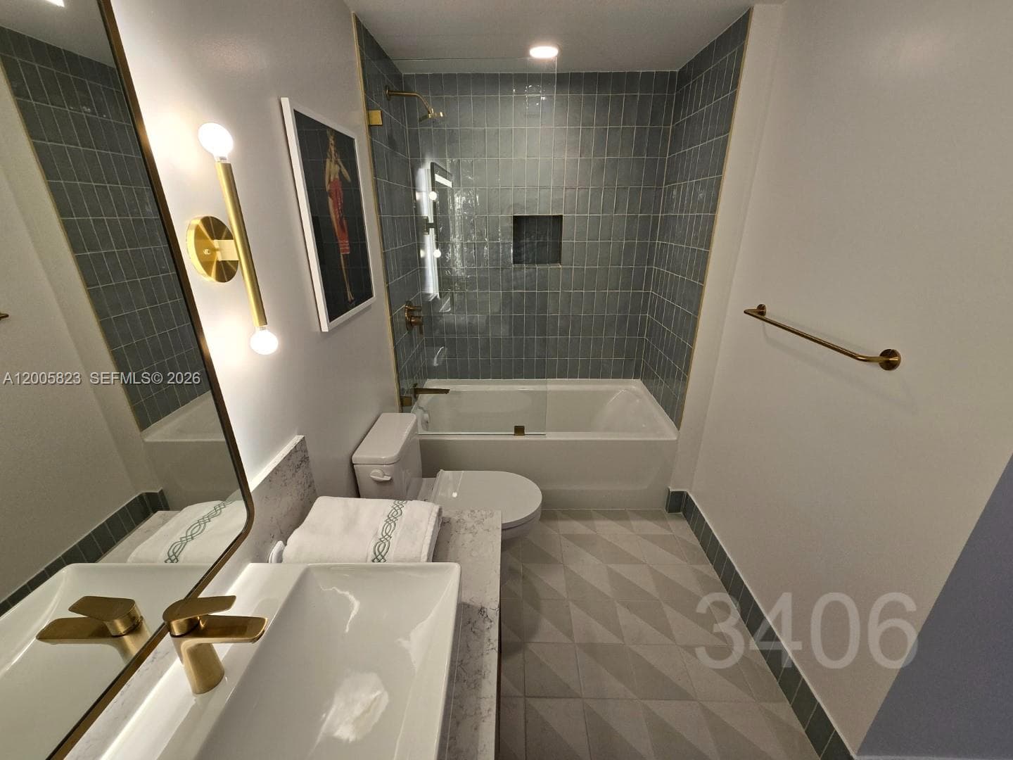 601 NE 1 Ave # 3406, Miami FL 33132 — 11