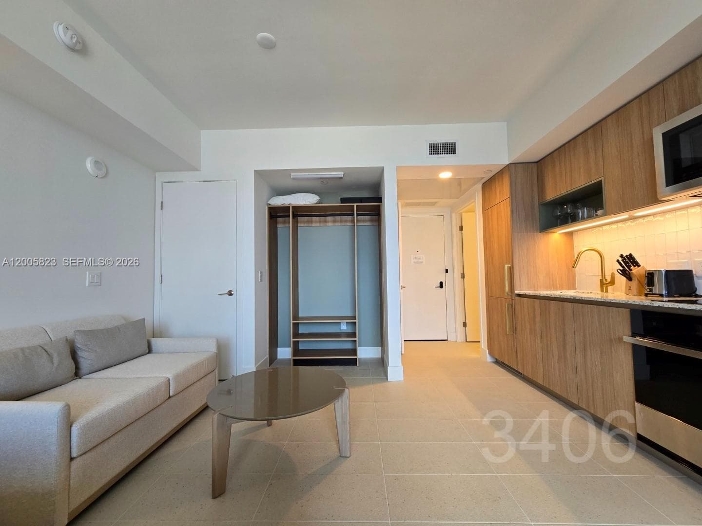 601 NE 1 Ave # 3406, Miami FL 33132 — 8