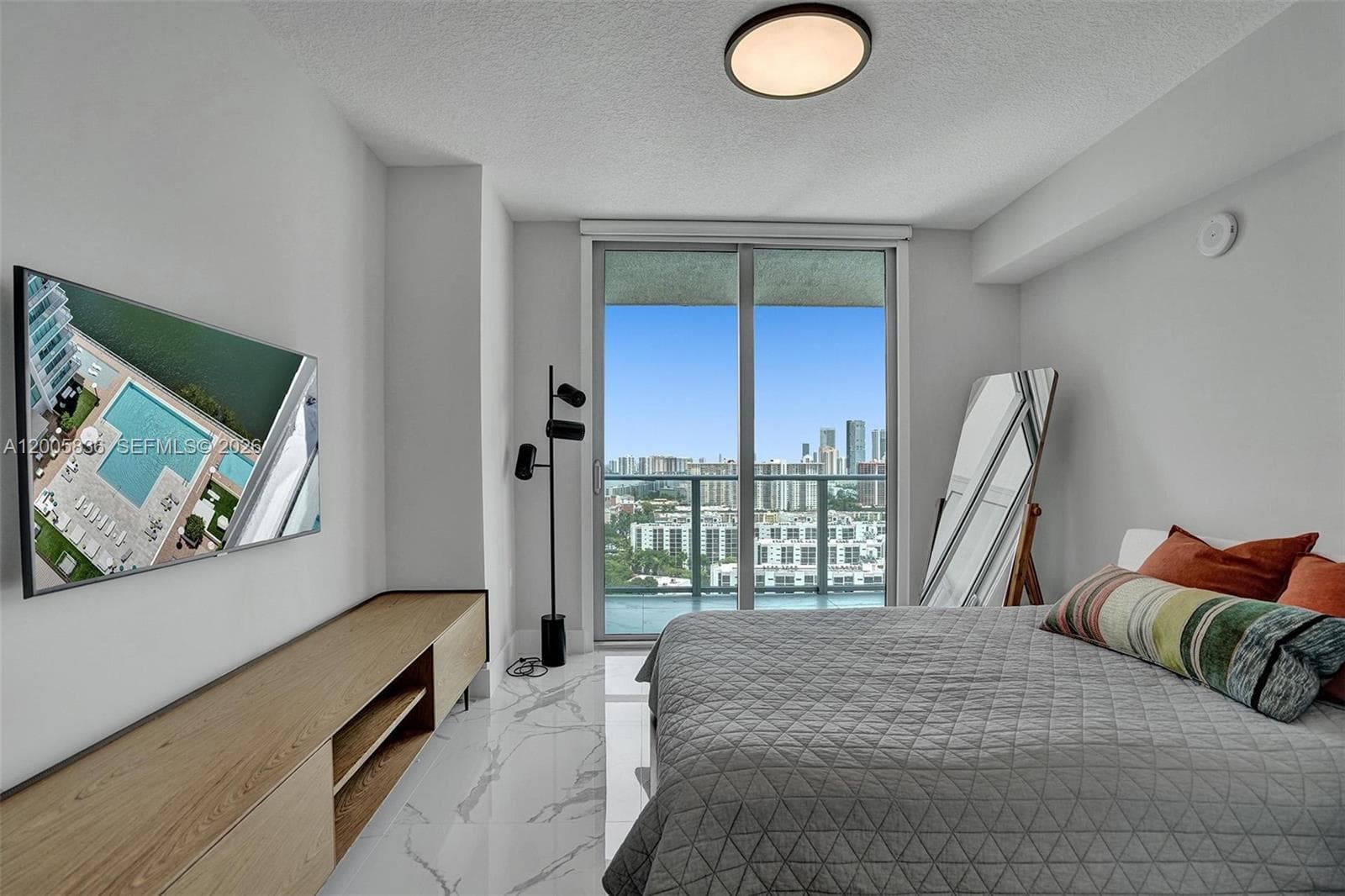 330 Sunny Isles Blvd # 2207, Sunny Isles Beach FL 33160 — 28