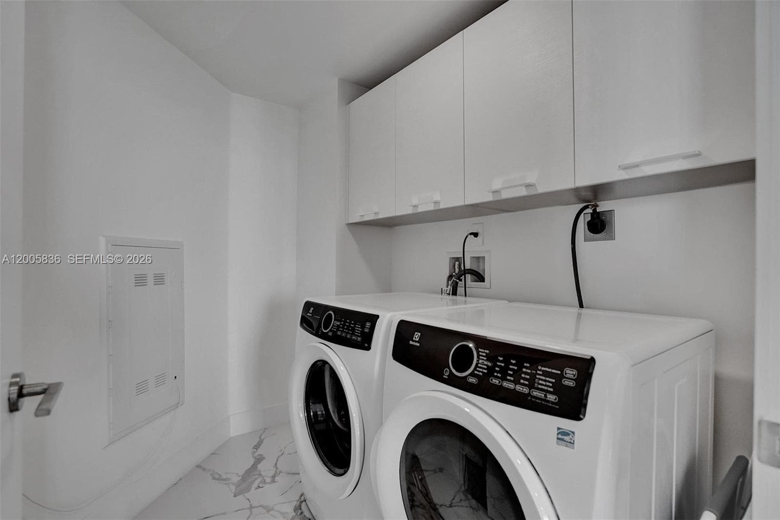 330 Sunny Isles Blvd # 2207, Sunny Isles Beach FL 33160 — 24