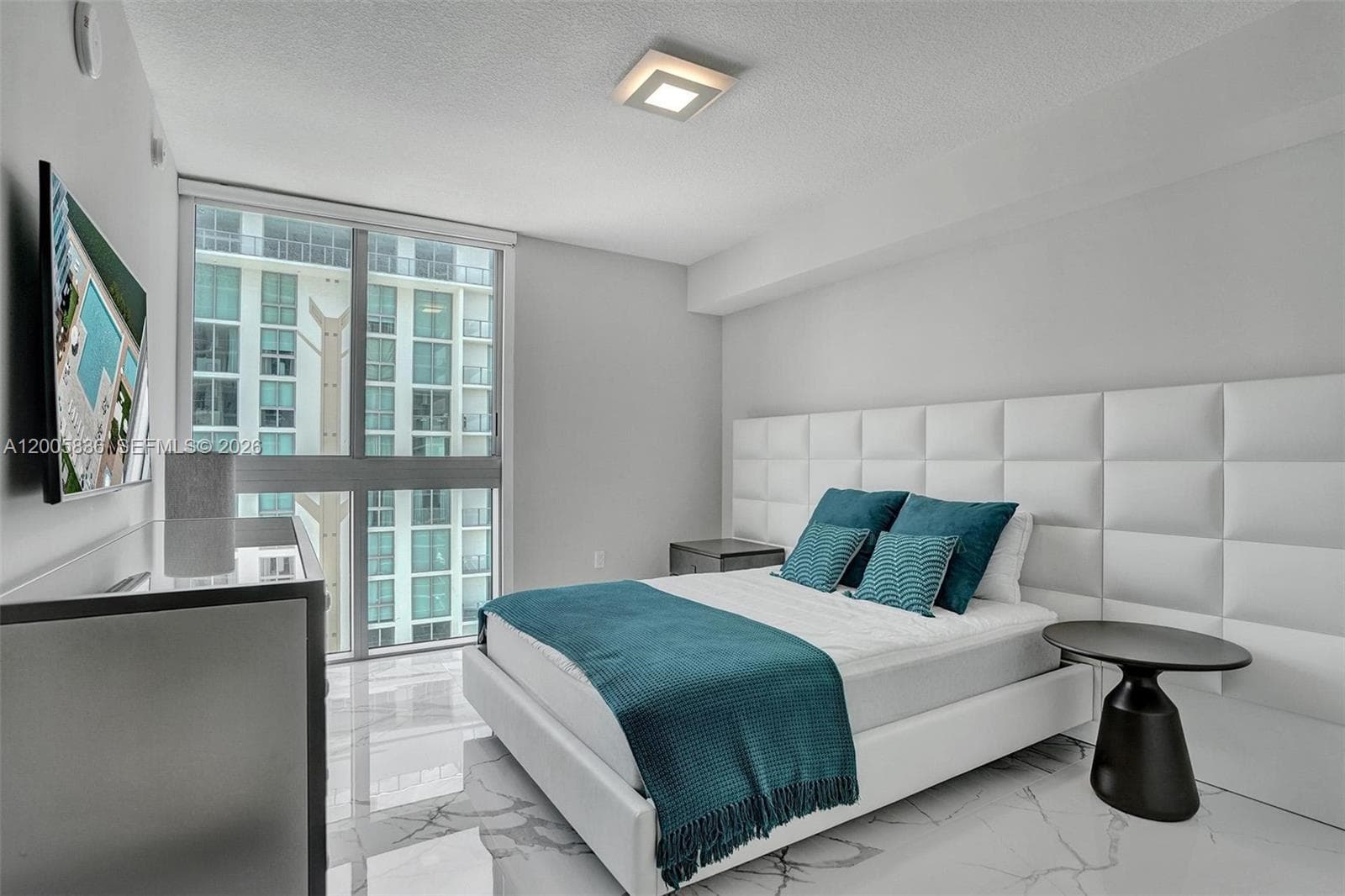 330 Sunny Isles Blvd # 2207, Sunny Isles Beach FL 33160 — 18