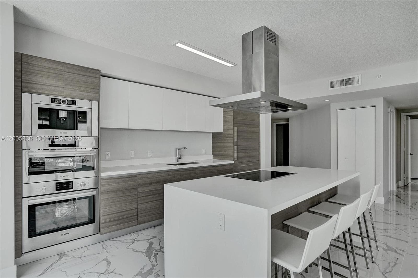 330 Sunny Isles Blvd # 2207, Sunny Isles Beach FL 33160 — 4