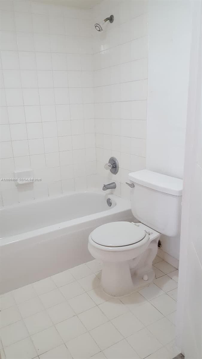 19701 SW 114th Ave # 266, Miami FL 33157 — 18