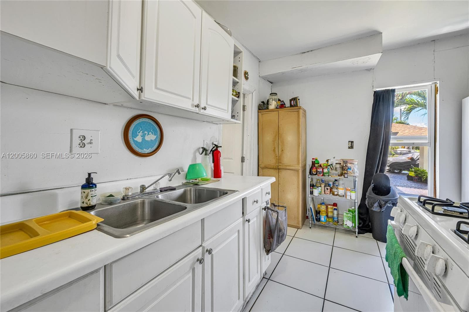 3420 Charles Ave, Miami FL 33133 — 13