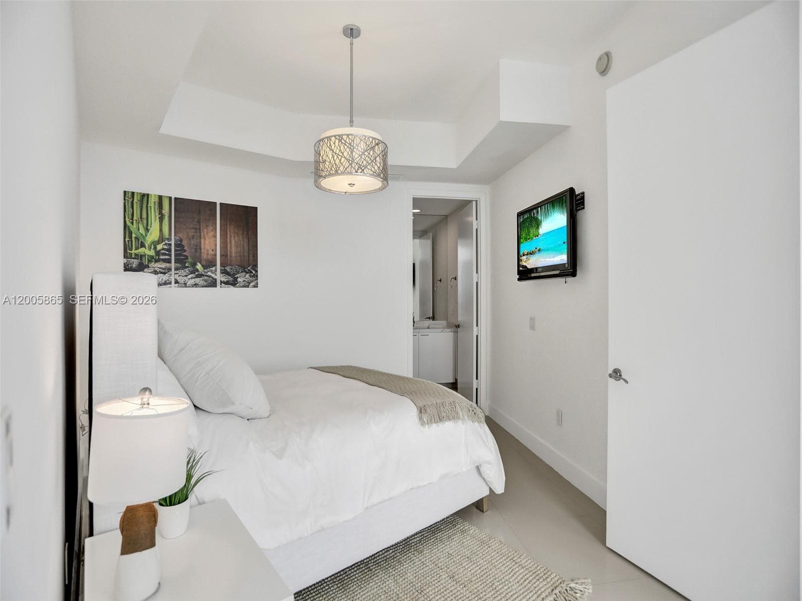 15901 Collins Ave # 2807, Sunny Isles Beach FL 33160 — 32