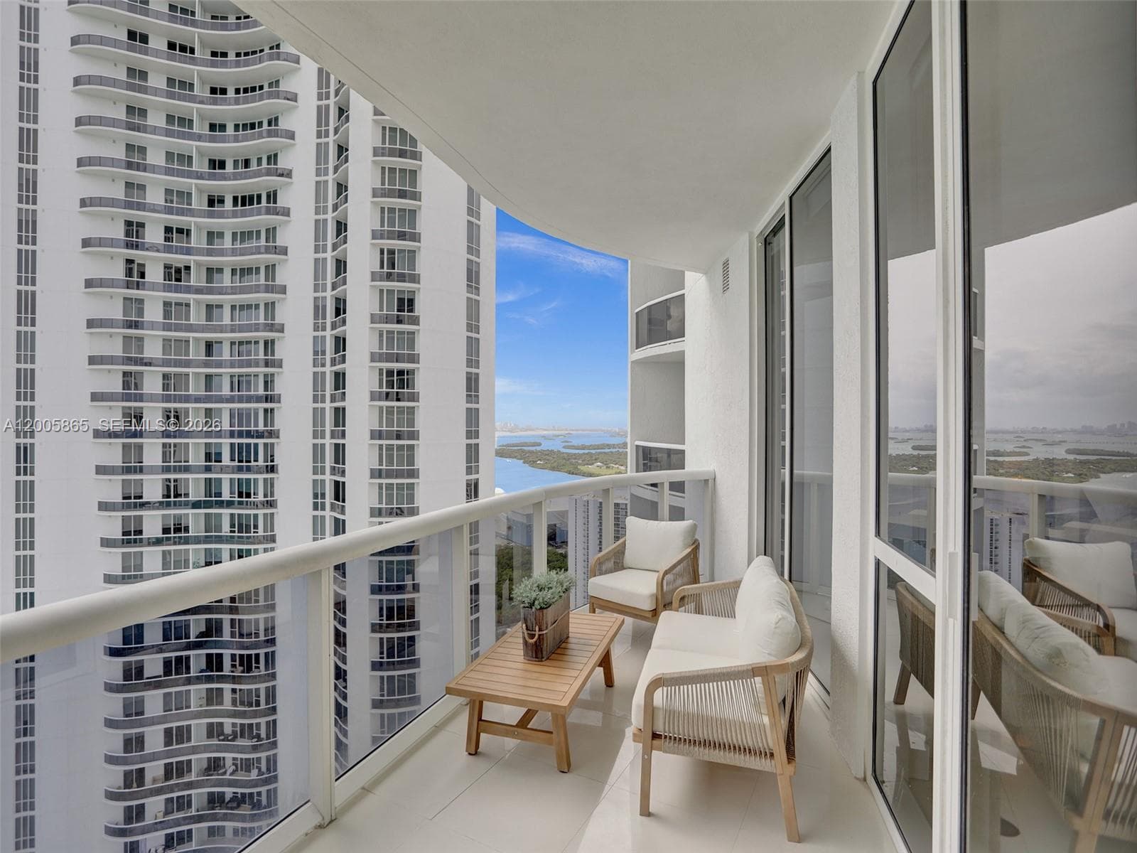 15901 Collins Ave # 2807, Sunny Isles Beach FL 33160 — 19