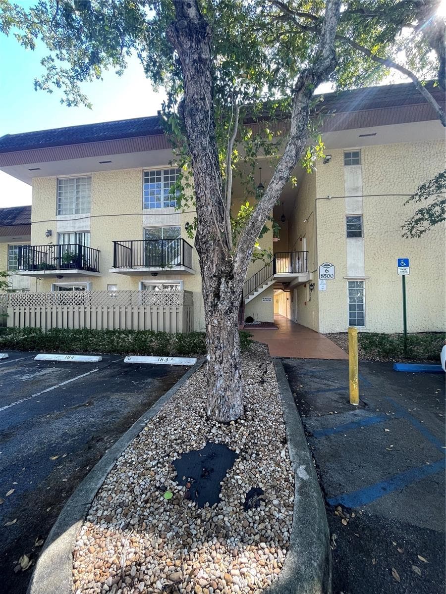 8500 SW 109th Ave # 229, Miami FL 33173 — 3