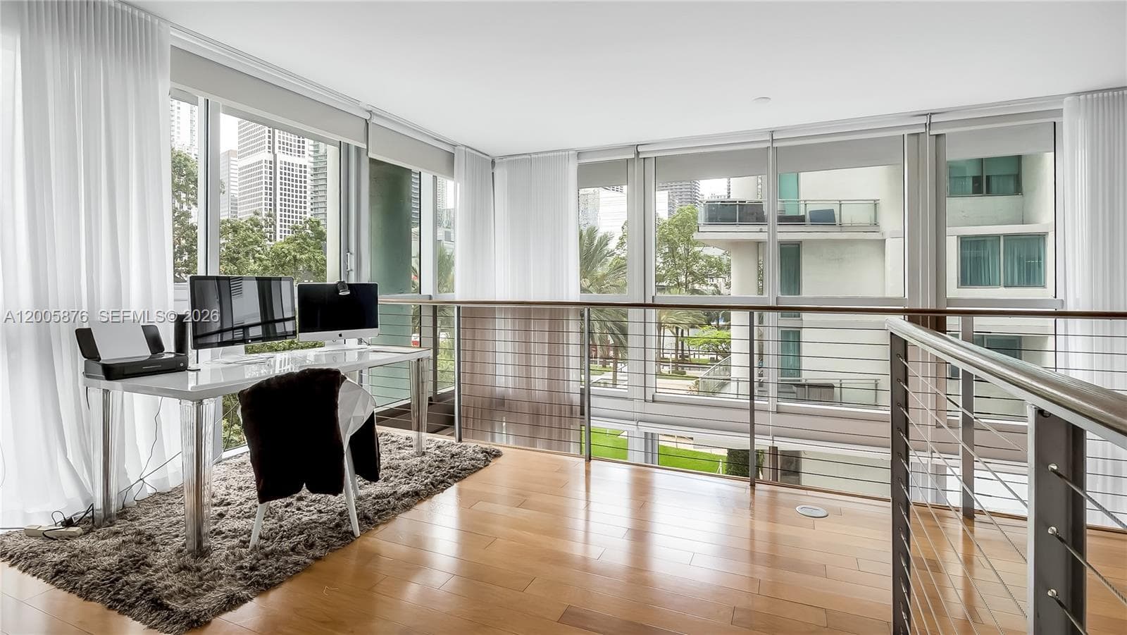 90 SW 3rd St # 308, Miami FL 33130 — 16