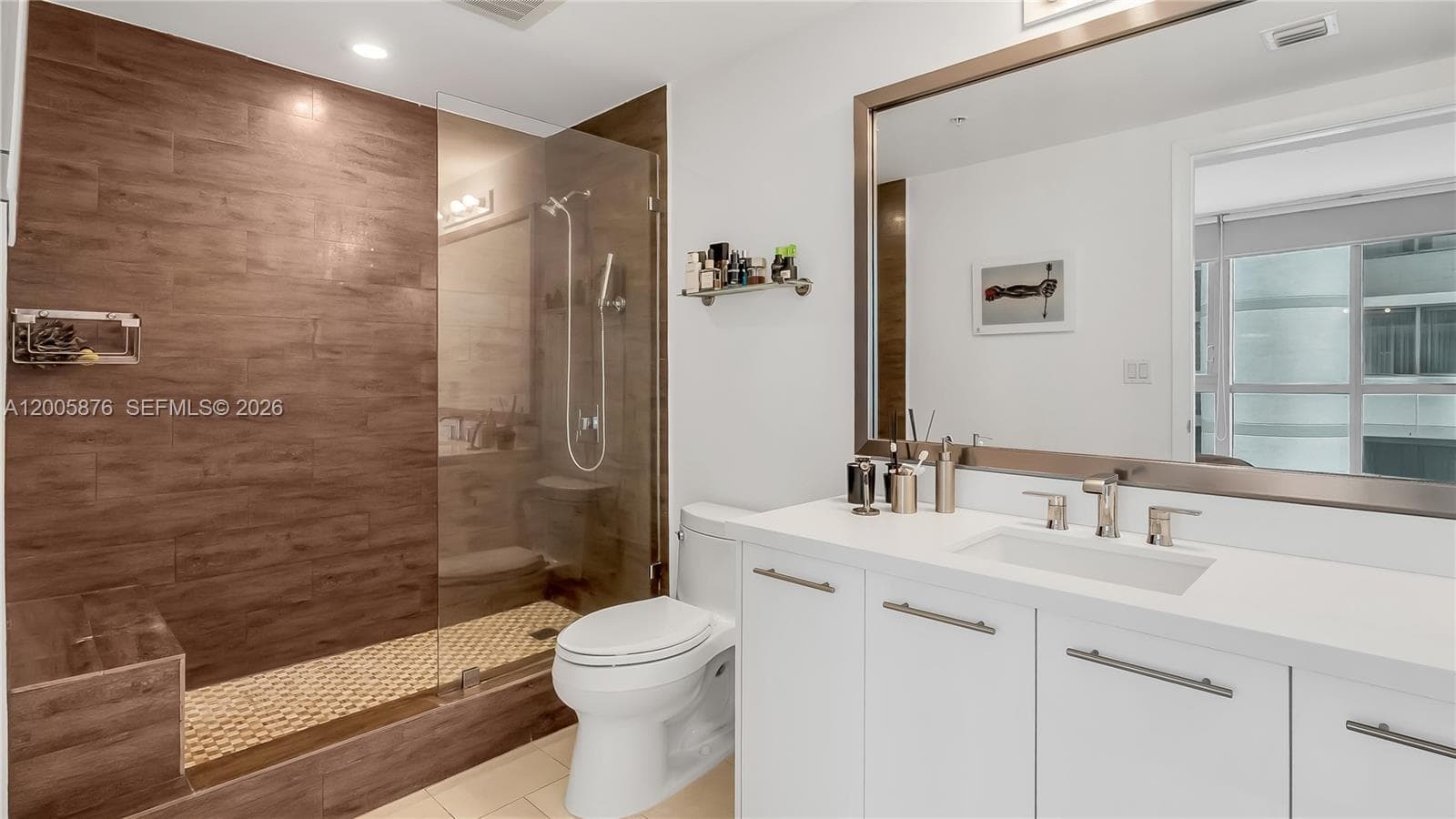 90 SW 3rd St # 308, Miami FL 33130 — 20
