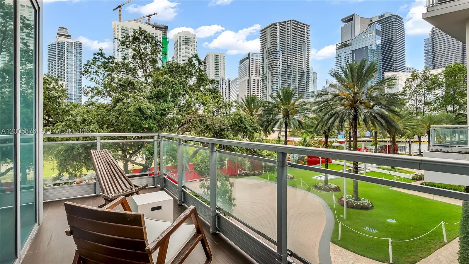 90 SW 3rd St # 308, Miami FL 33130 — 10