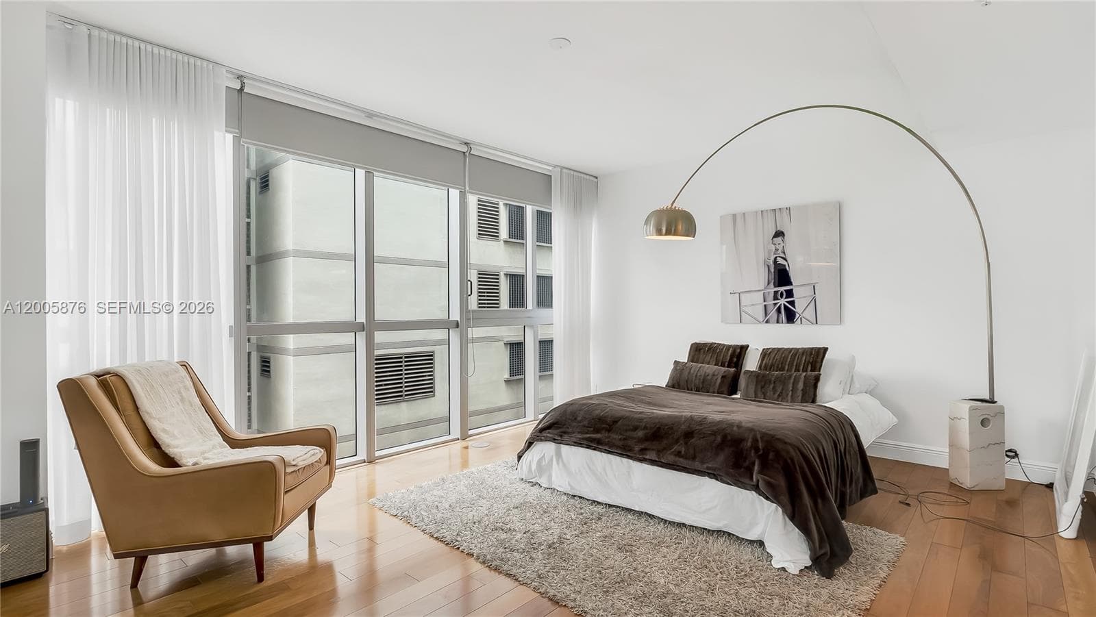 90 SW 3rd St # 308, Miami FL 33130 — 18