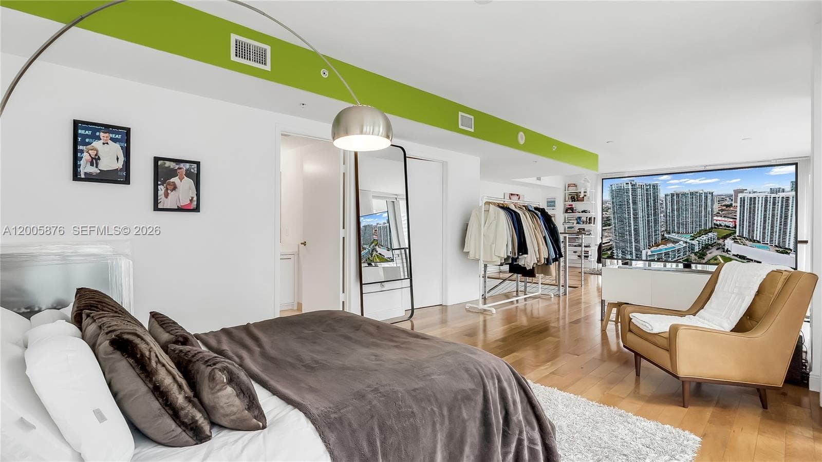 90 SW 3rd St # 308, Miami FL 33130 — 19