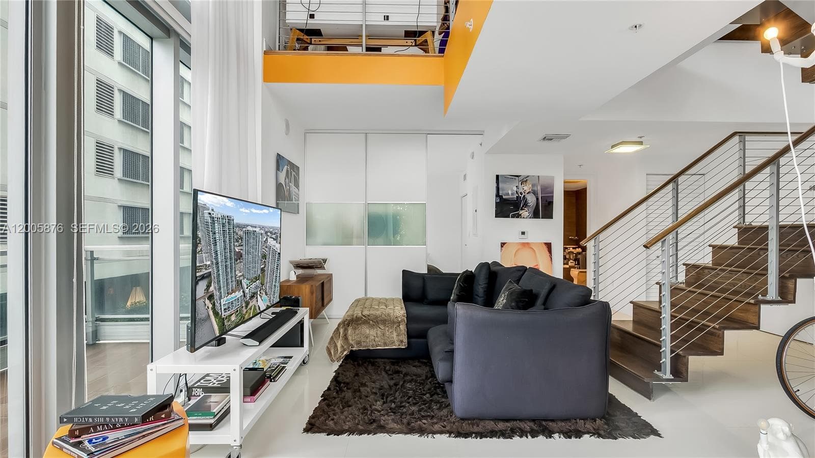 90 SW 3rd St # 308, Miami FL 33130 — 4