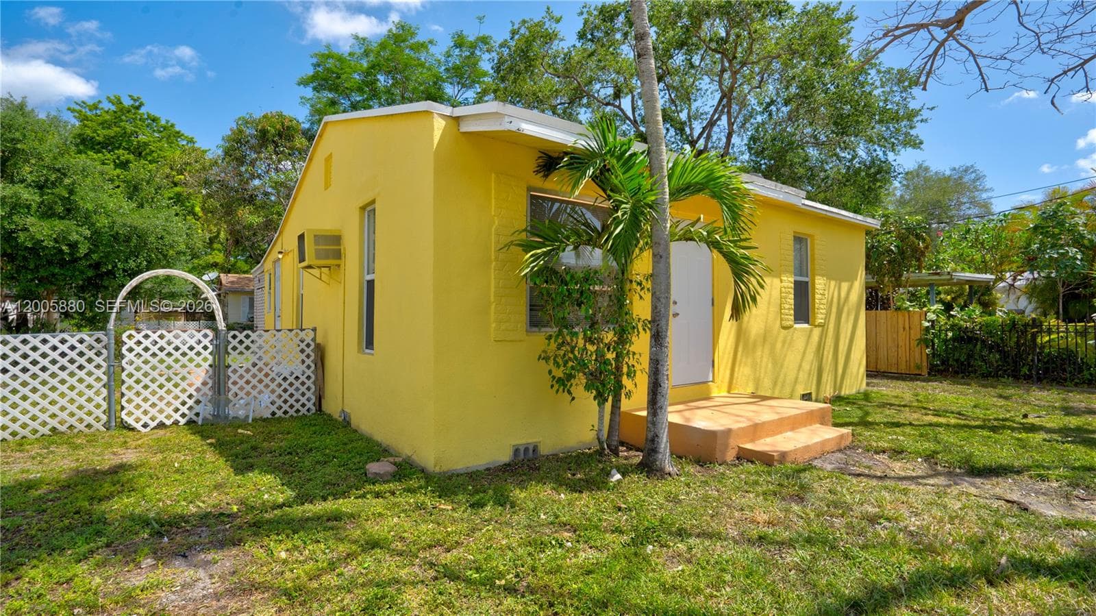1085 NE 128th St, North Miami FL 33161 — 3