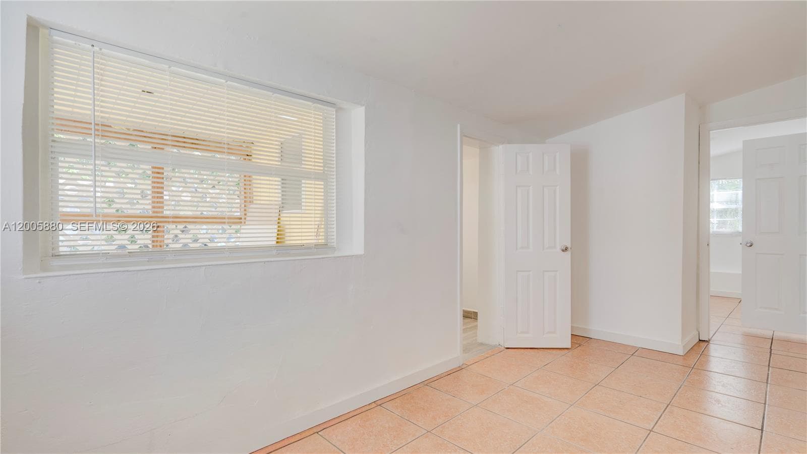 1085 NE 128th St, North Miami FL 33161 — 25