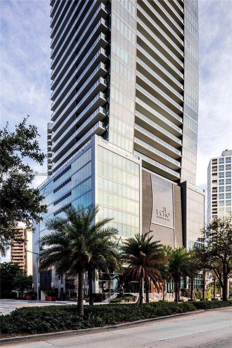1451 Brickell Ave # 1203, Miami FL 33131 — 33