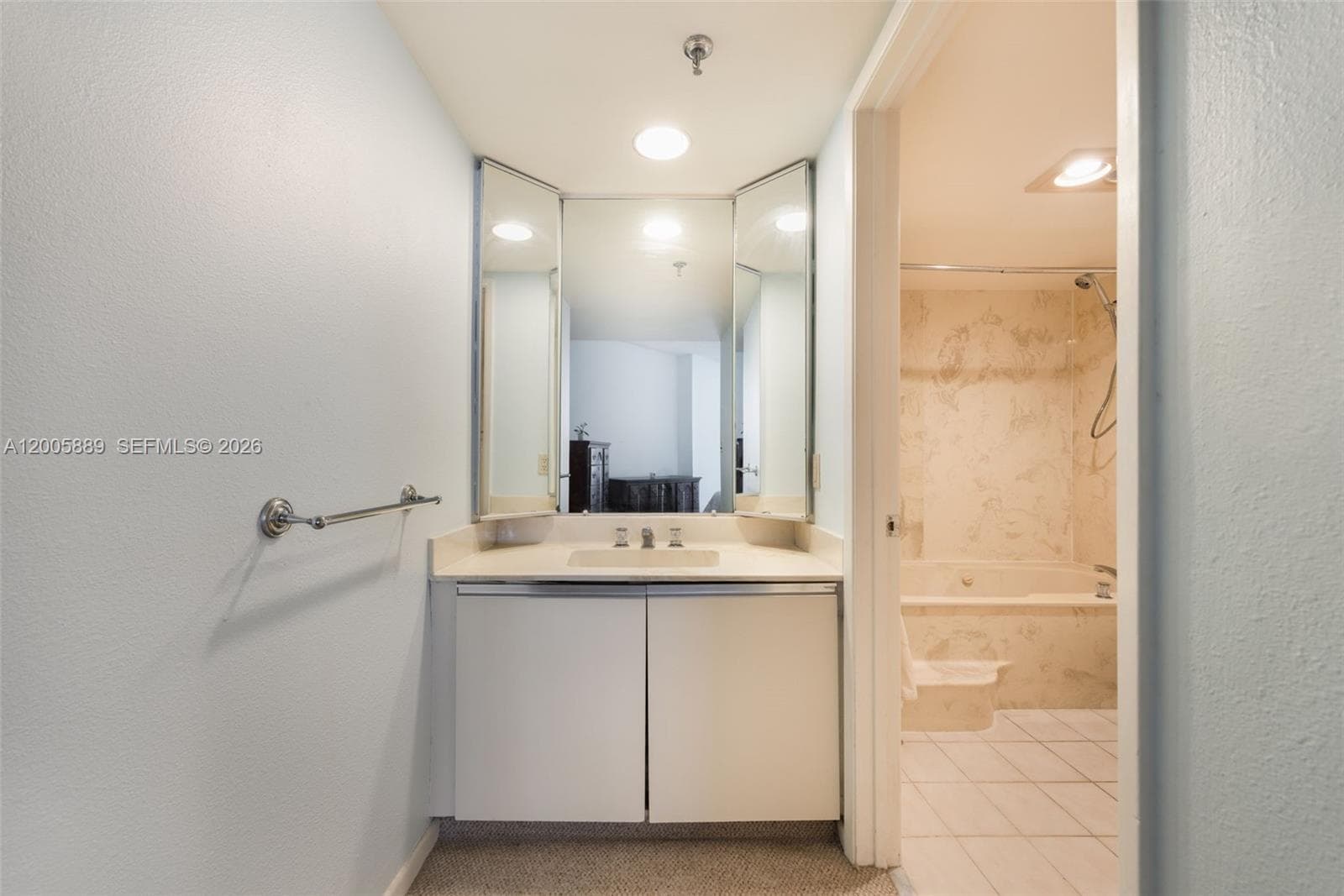 520 Brickell Key Dr # A1001, Miami FL 33131 — 15