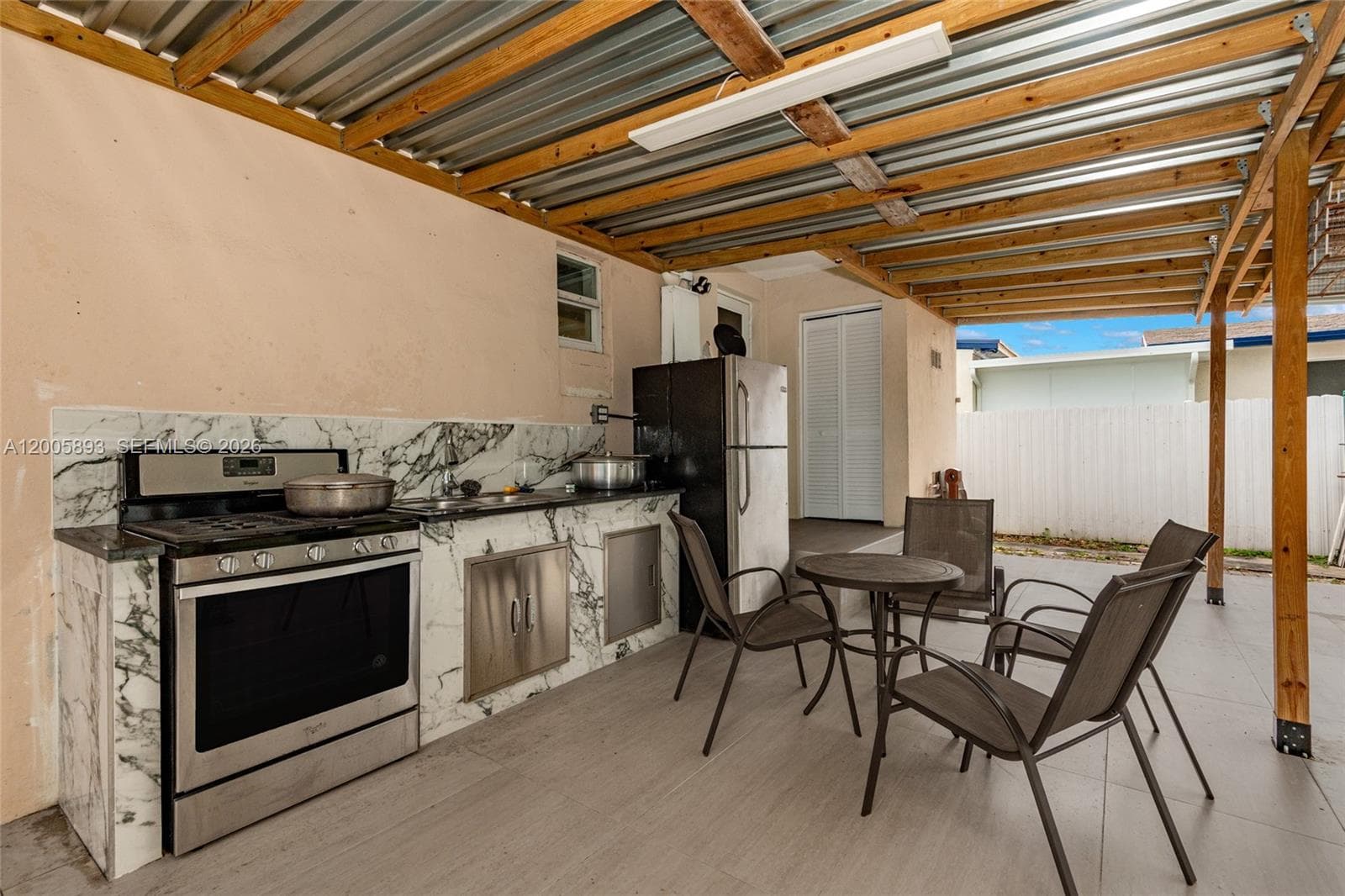367 E 46th St, Hialeah FL 33013 — 21
