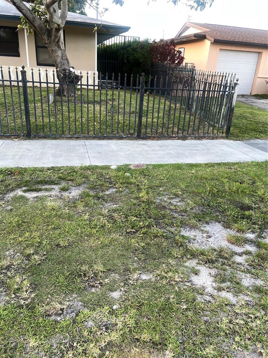9945 SW 164th Ter # 1, Miami FL 33157 — 5