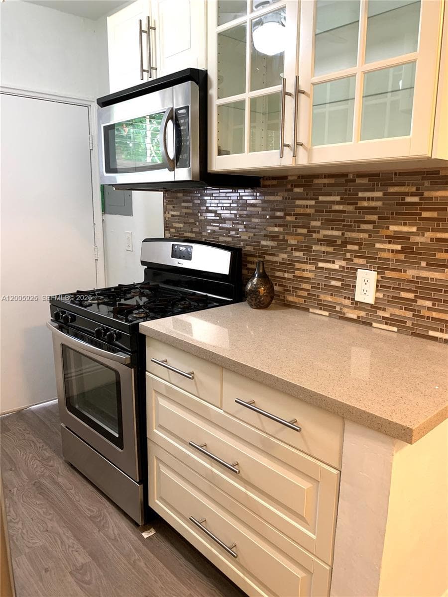 1515 West Ave # 5, Miami Beach FL 33139 — 1