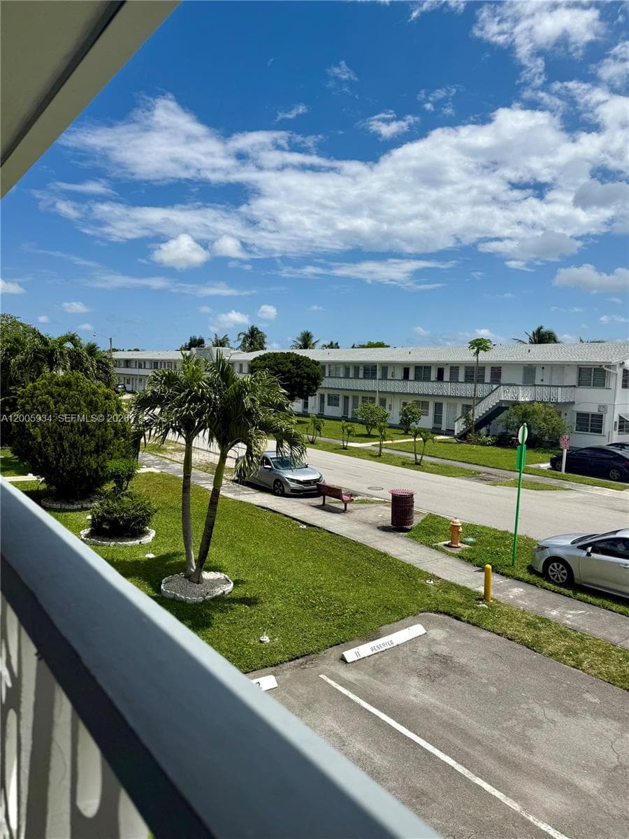 11 NE 204th St # 23, Miami Gardens FL 33179 — 13