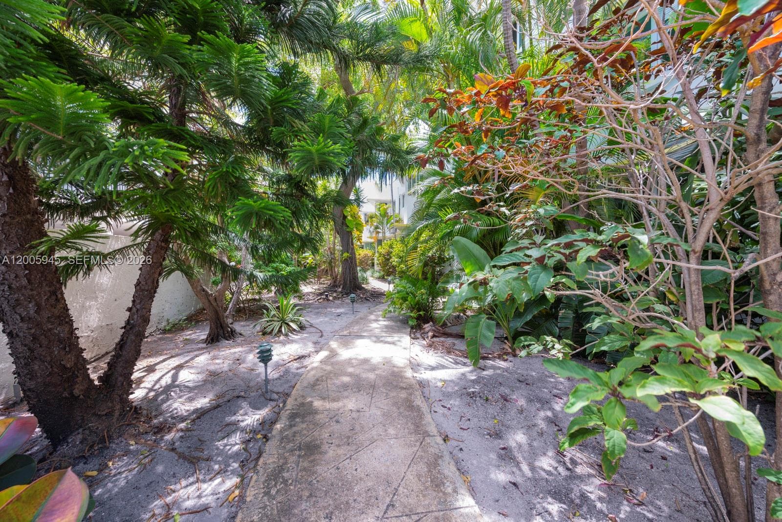 6941 Bay Dr # B3, Miami Beach FL 33141 — 18