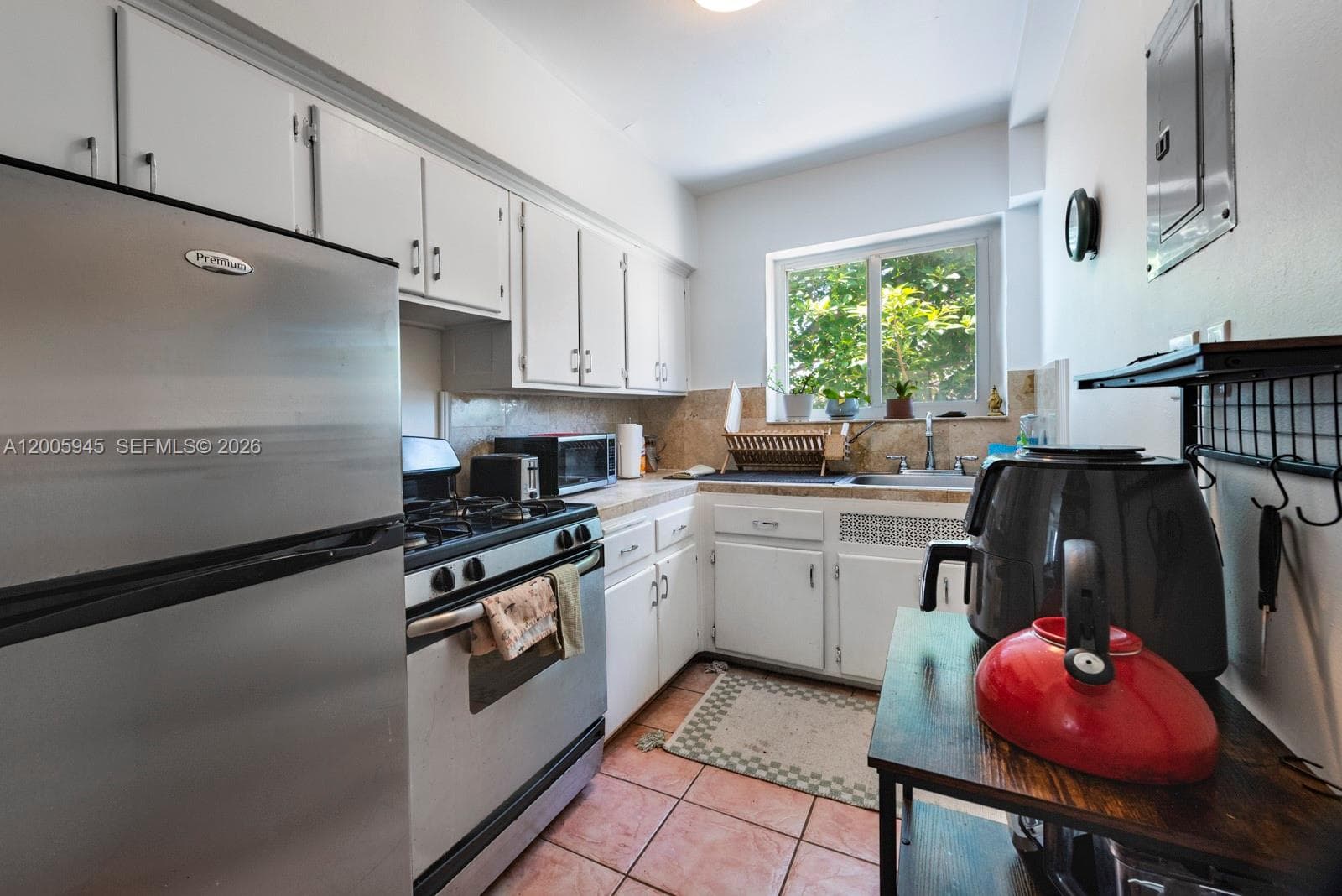6941 Bay Dr # B3, Miami Beach FL 33141 — 8