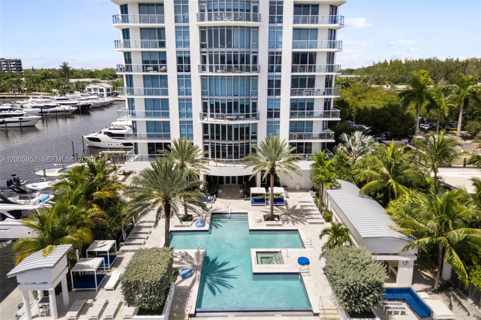 17301 Biscayne Blvd # 1704, North Miami Beach FL 33160 — 35