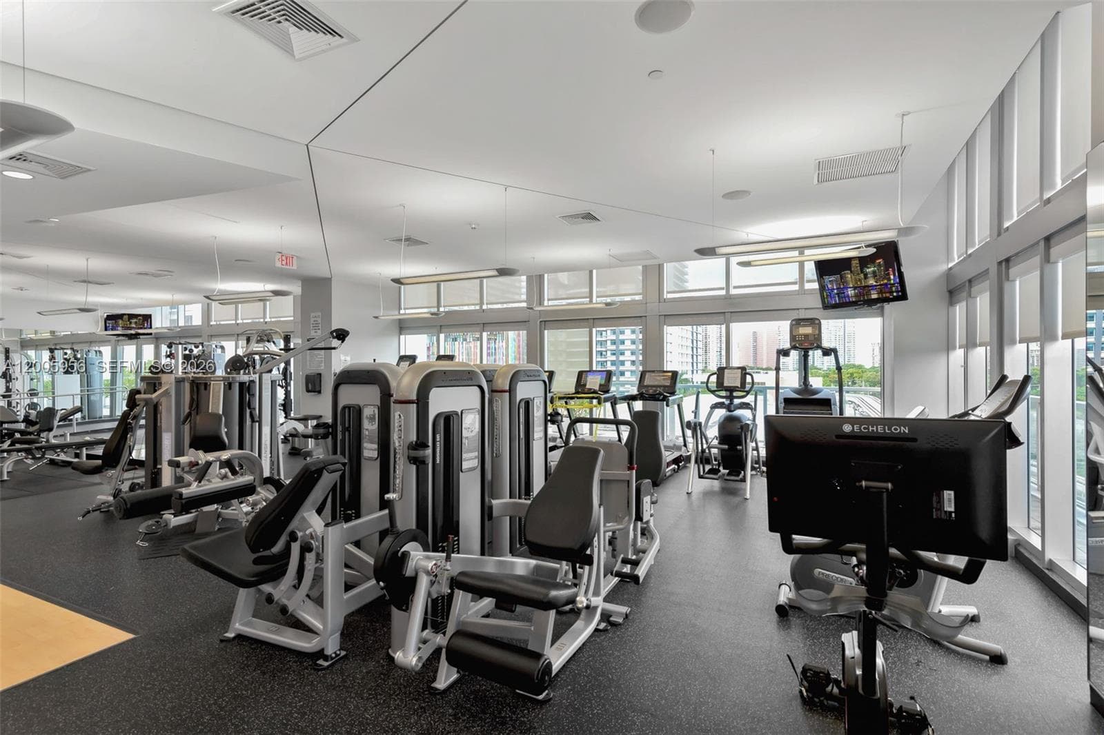 1111 SW 1st Ave # 1217, Miami FL 33130 — 33