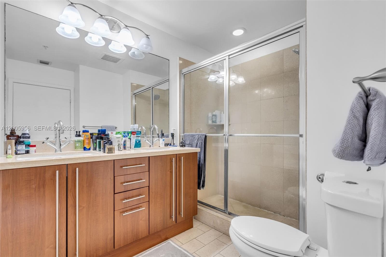 1111 SW 1st Ave # 1217, Miami FL 33130 — 11