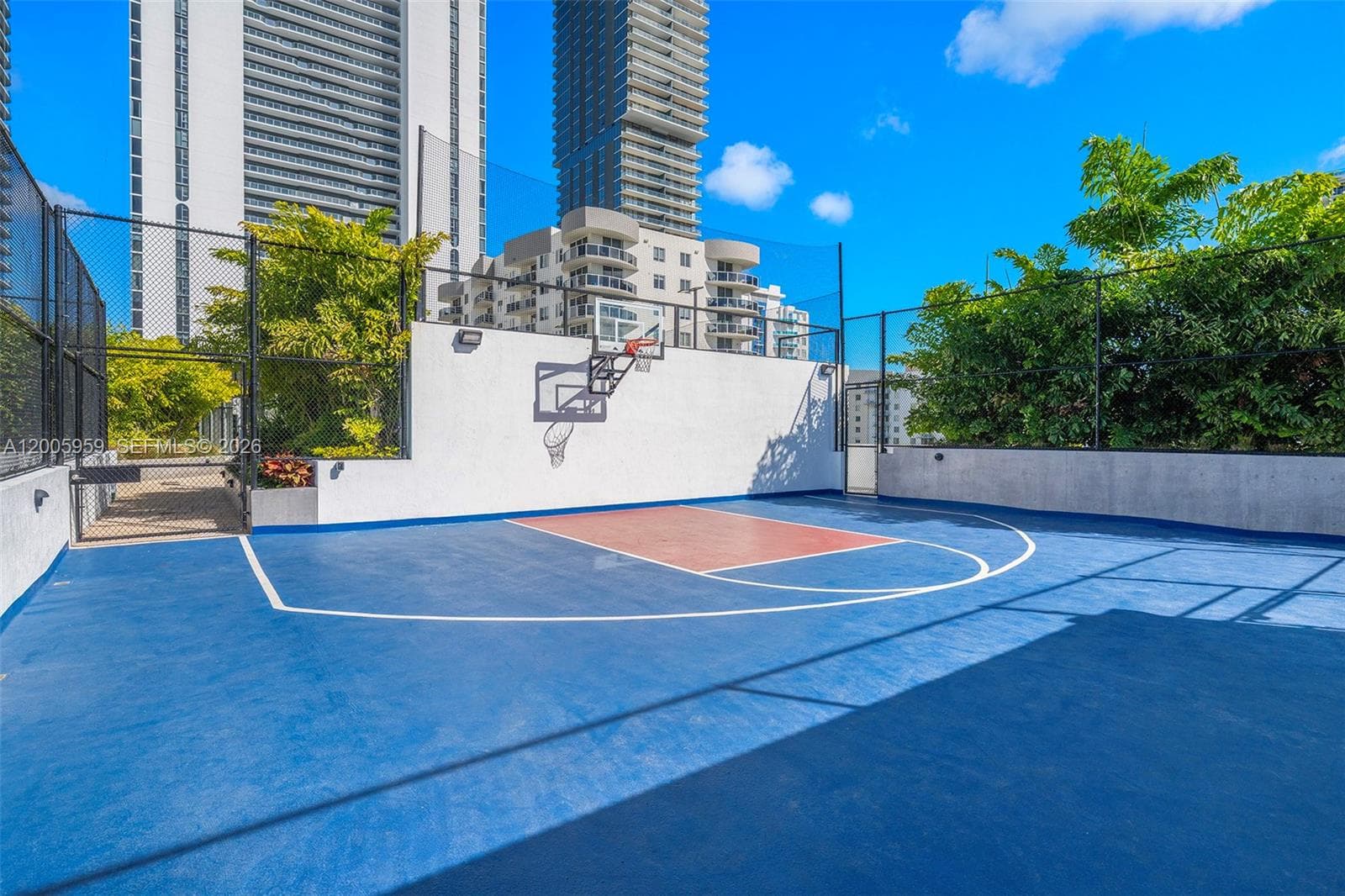700 NE 24th St # 3201, Miami FL 33137 — 43