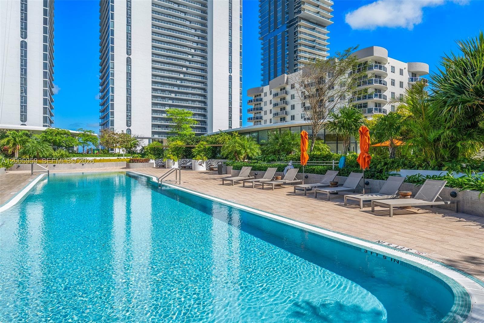 700 NE 24th St # 3201, Miami FL 33137 — 37