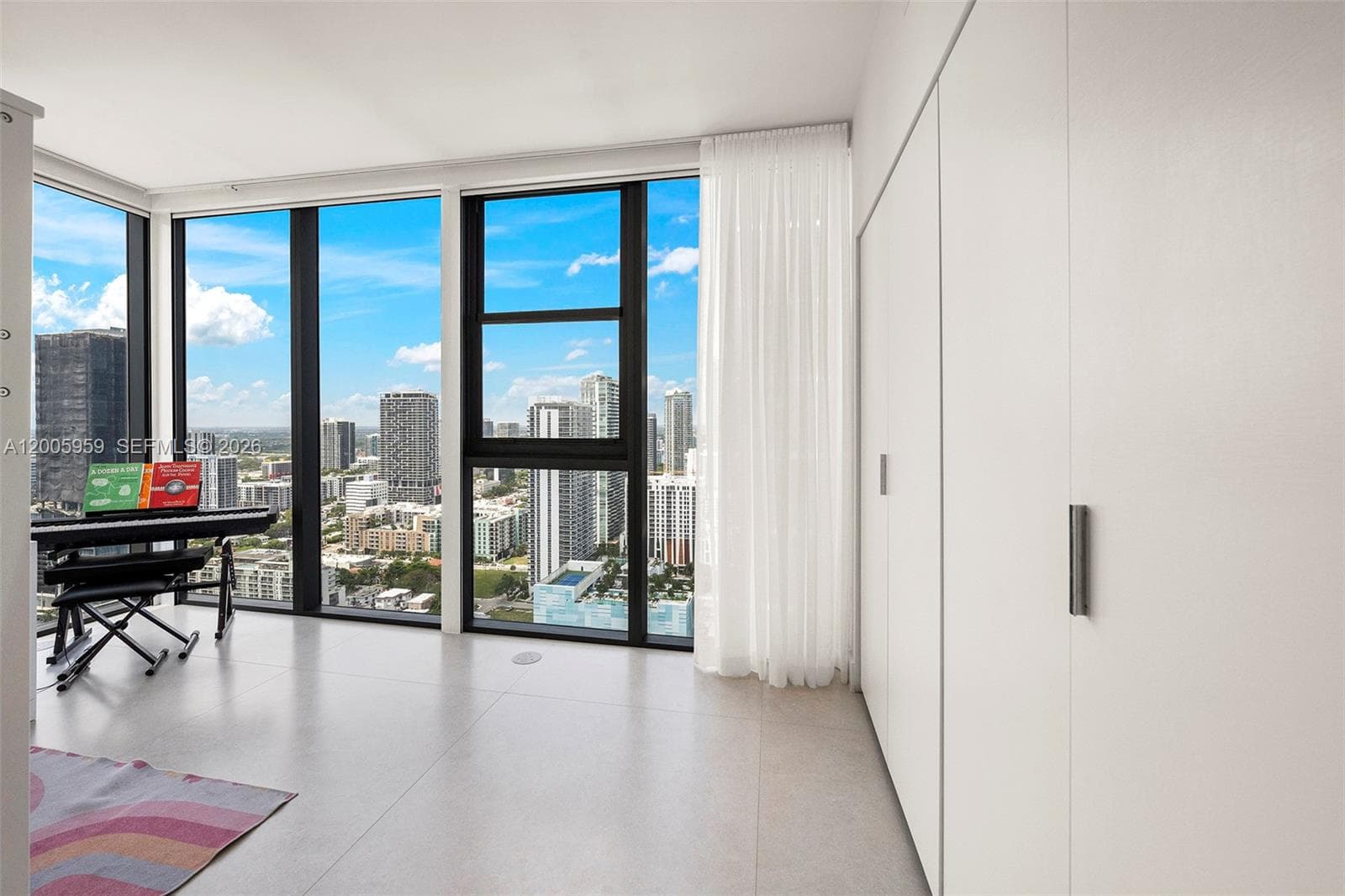 700 NE 24th St # 3201, Miami FL 33137 — 29