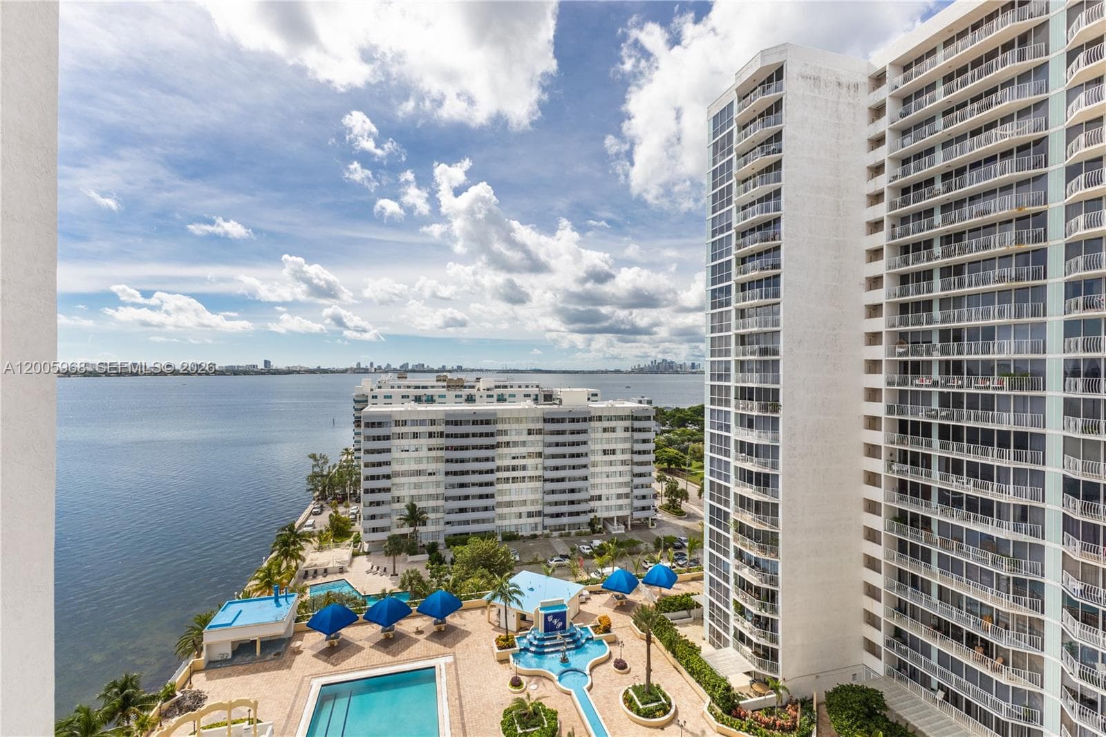 7601 E Treasure Dr # 1621, North Bay Village FL 33141 — 17