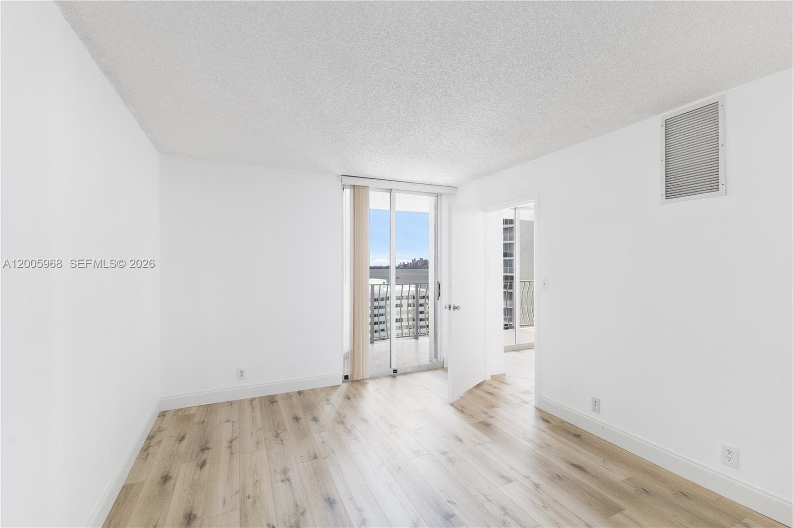 7601 E Treasure Dr # 1621, North Bay Village FL 33141 — 36