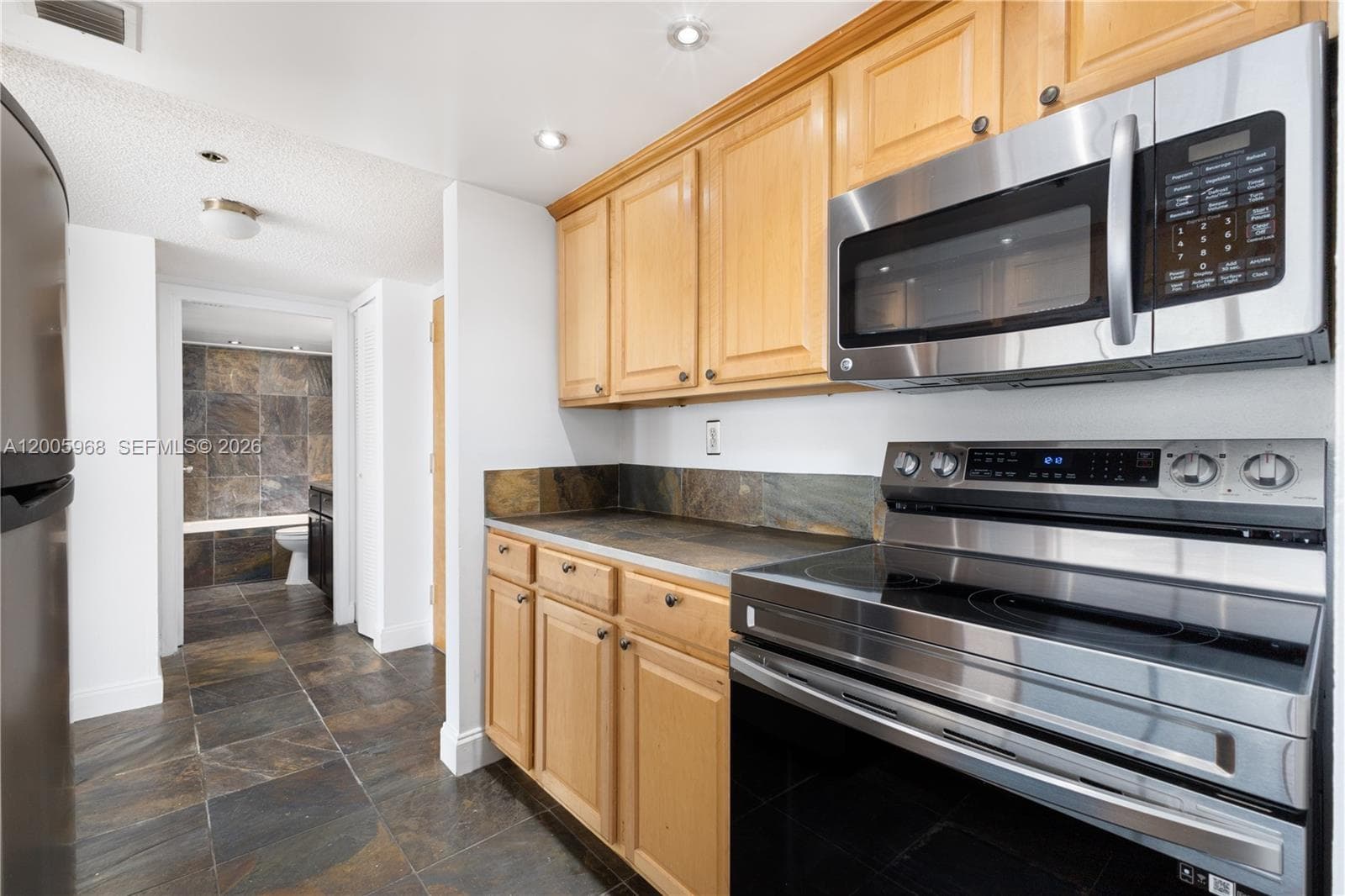 7601 E Treasure Dr # 1621, North Bay Village FL 33141 — 34