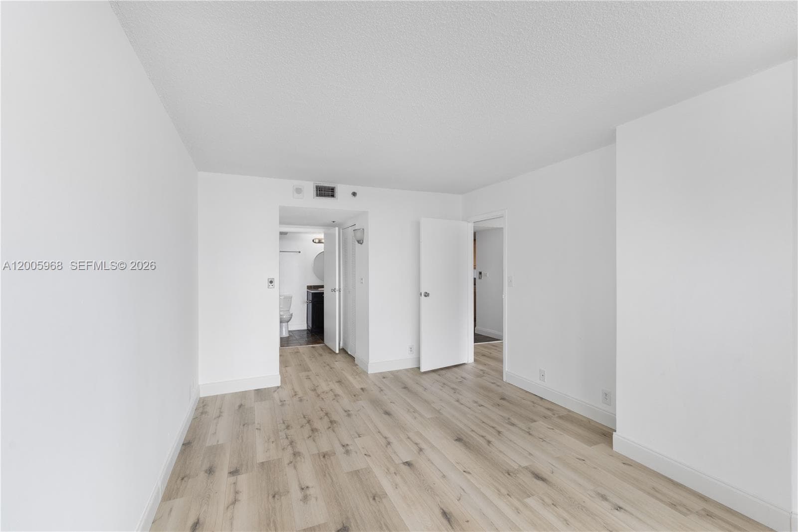 7601 E Treasure Dr # 1621, North Bay Village FL 33141 — 38