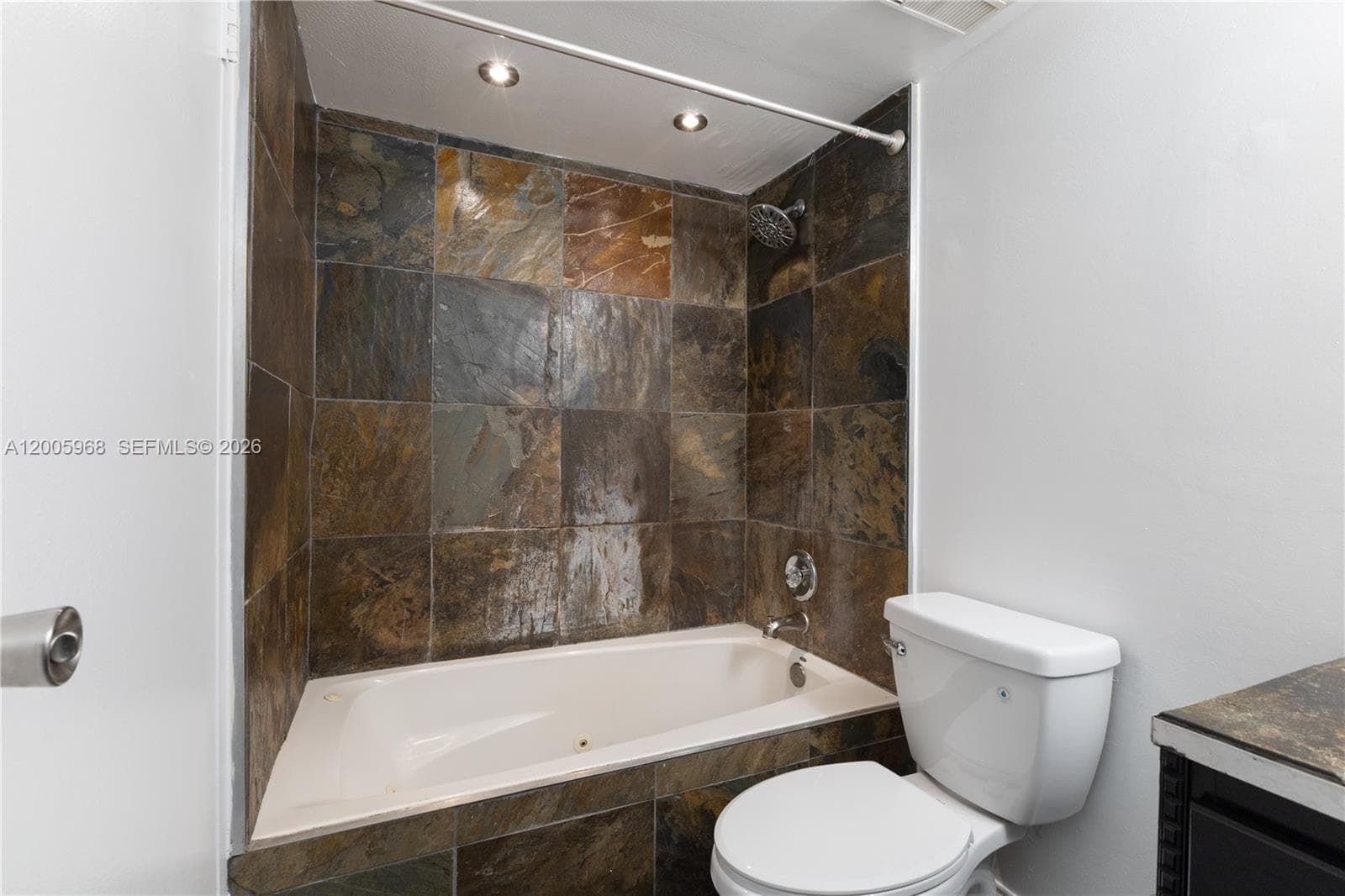7601 E Treasure Dr # 1621, North Bay Village FL 33141 — 41