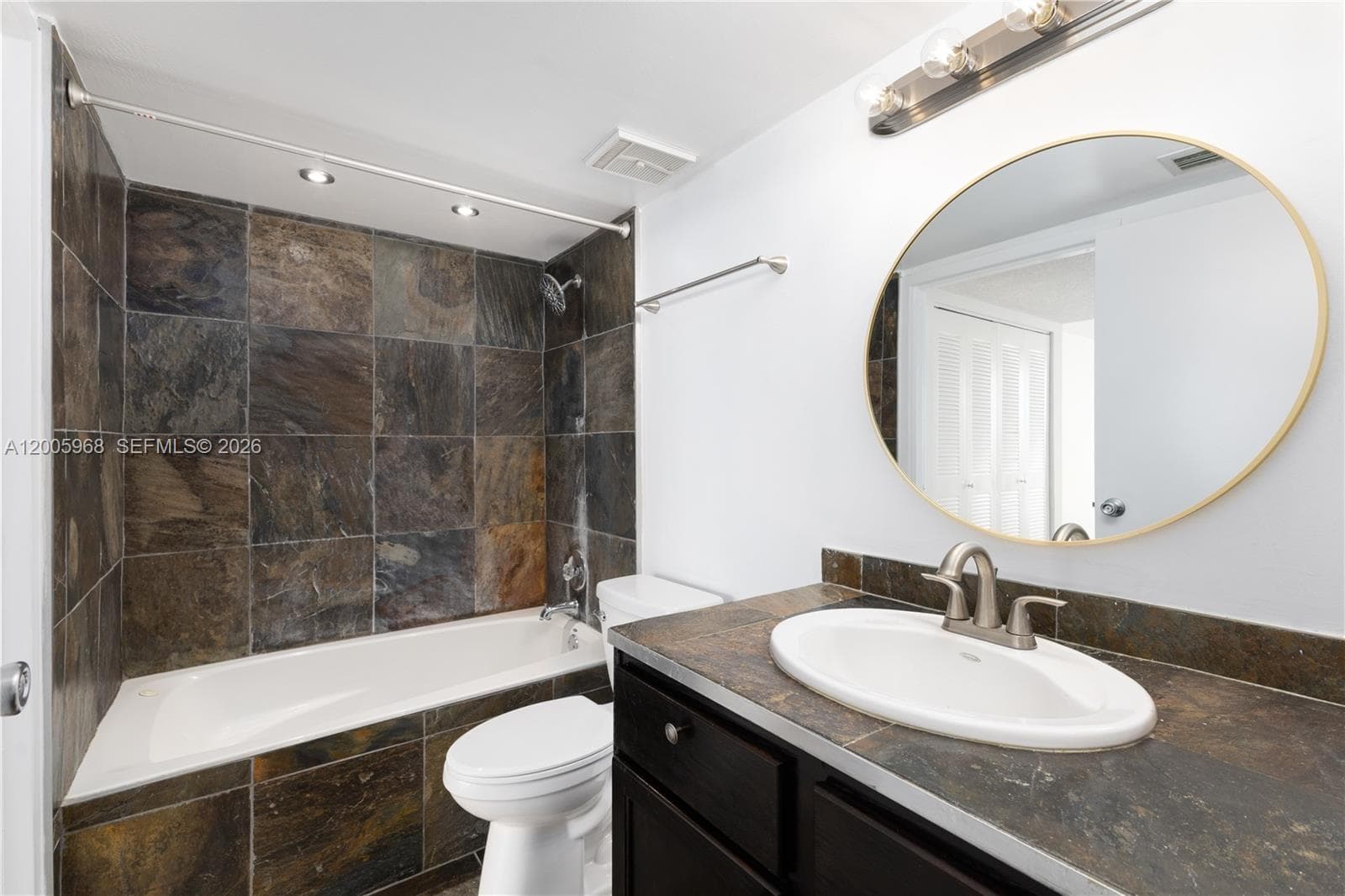 7601 E Treasure Dr # 1621, North Bay Village FL 33141 — 45